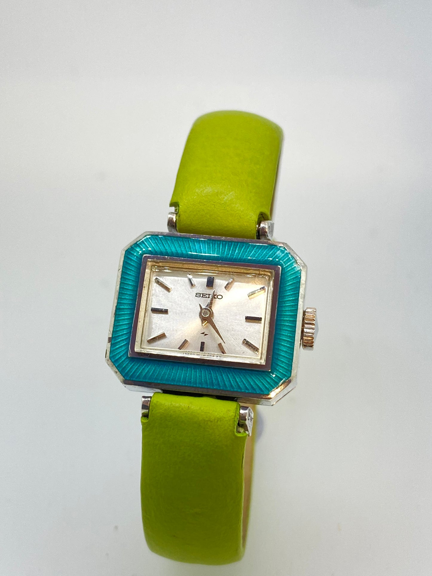 ESTATE Seiko Mechanical Lime green watch