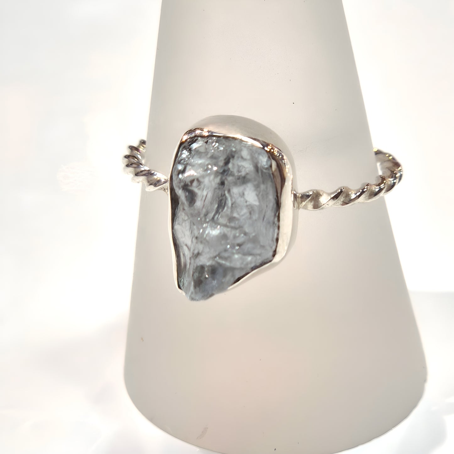 Raw Aquamarine Twist Band Ring