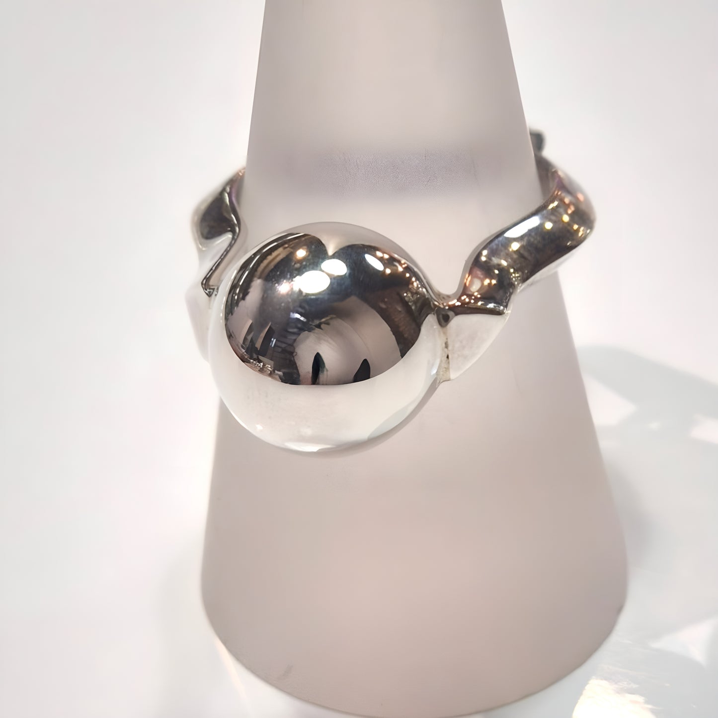 Ball Ring