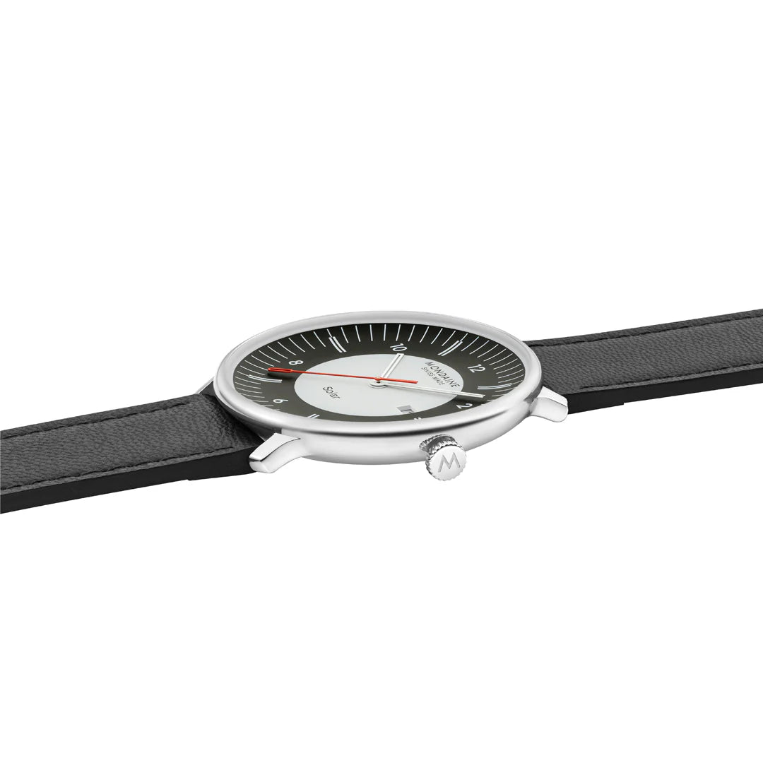 MONDAINE DOPPIO SOLAR
BLACK GRAPE LEATHER, 41 MM