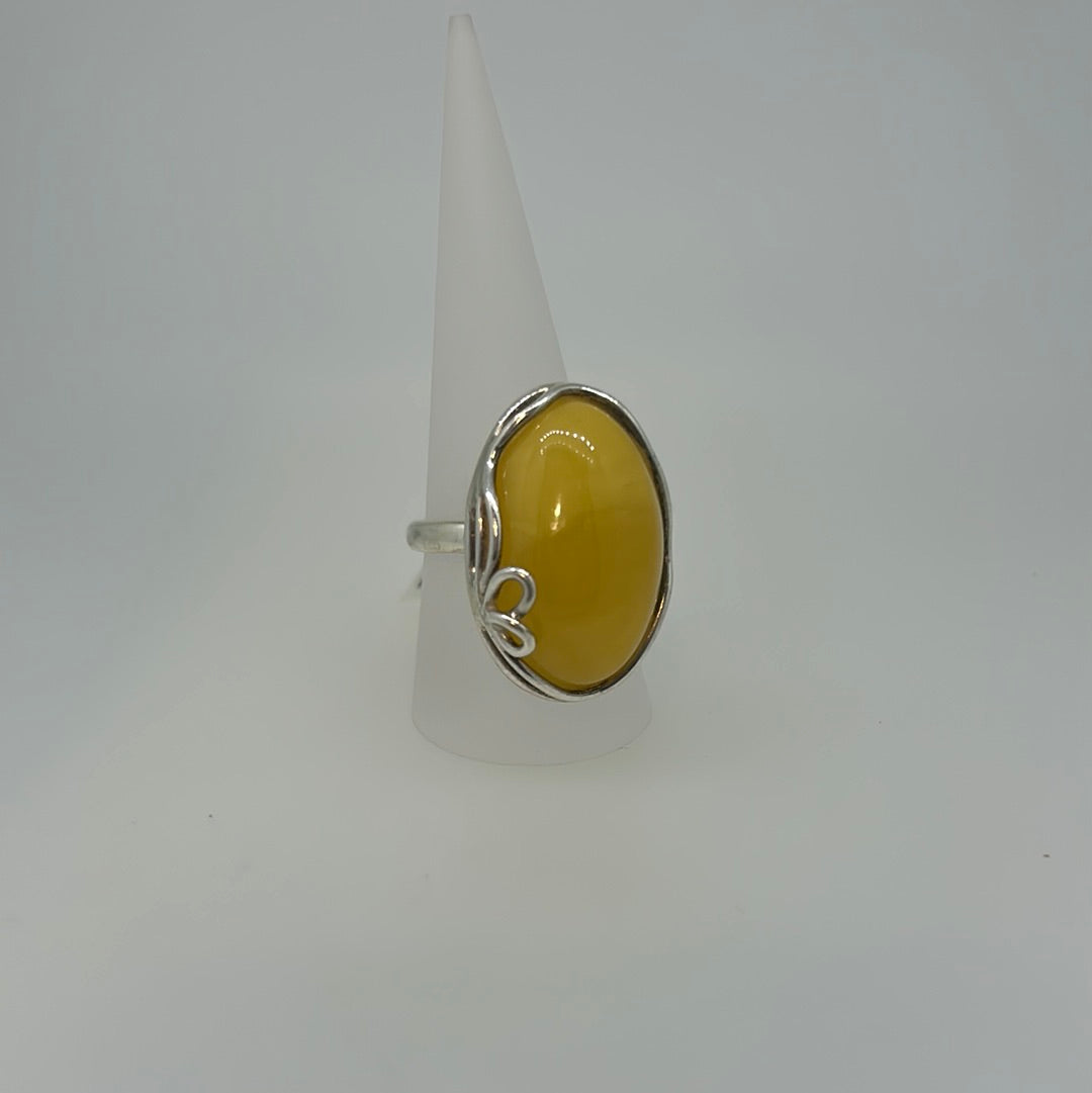 Flower wire bezel yellow amber ring