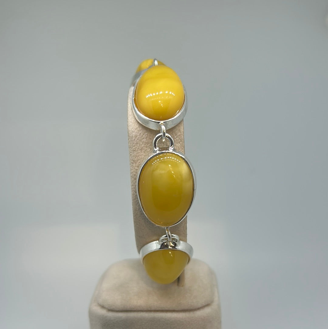 Yellow Stone Amber Bracelet