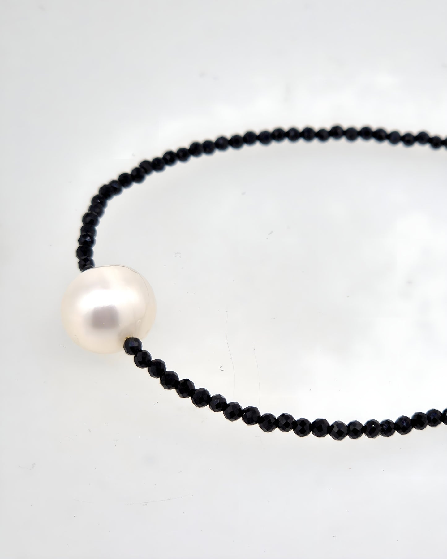 Black Spinel & Freshwater Pearl Bracelet