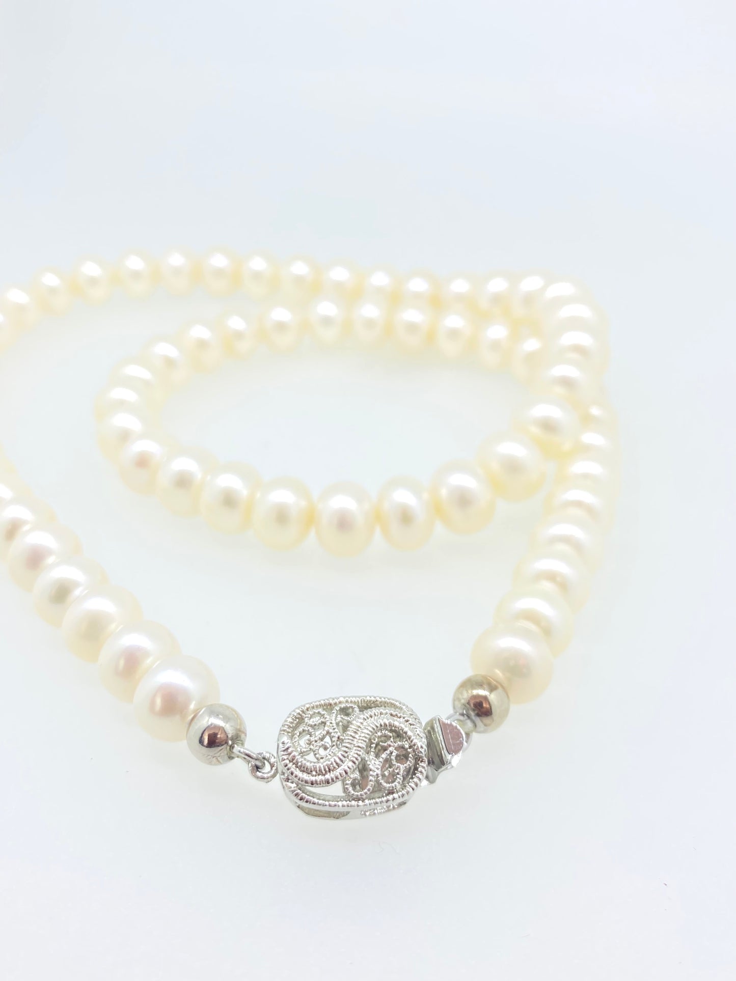 Freshwater Pearl Necklace with Filigree Clasp