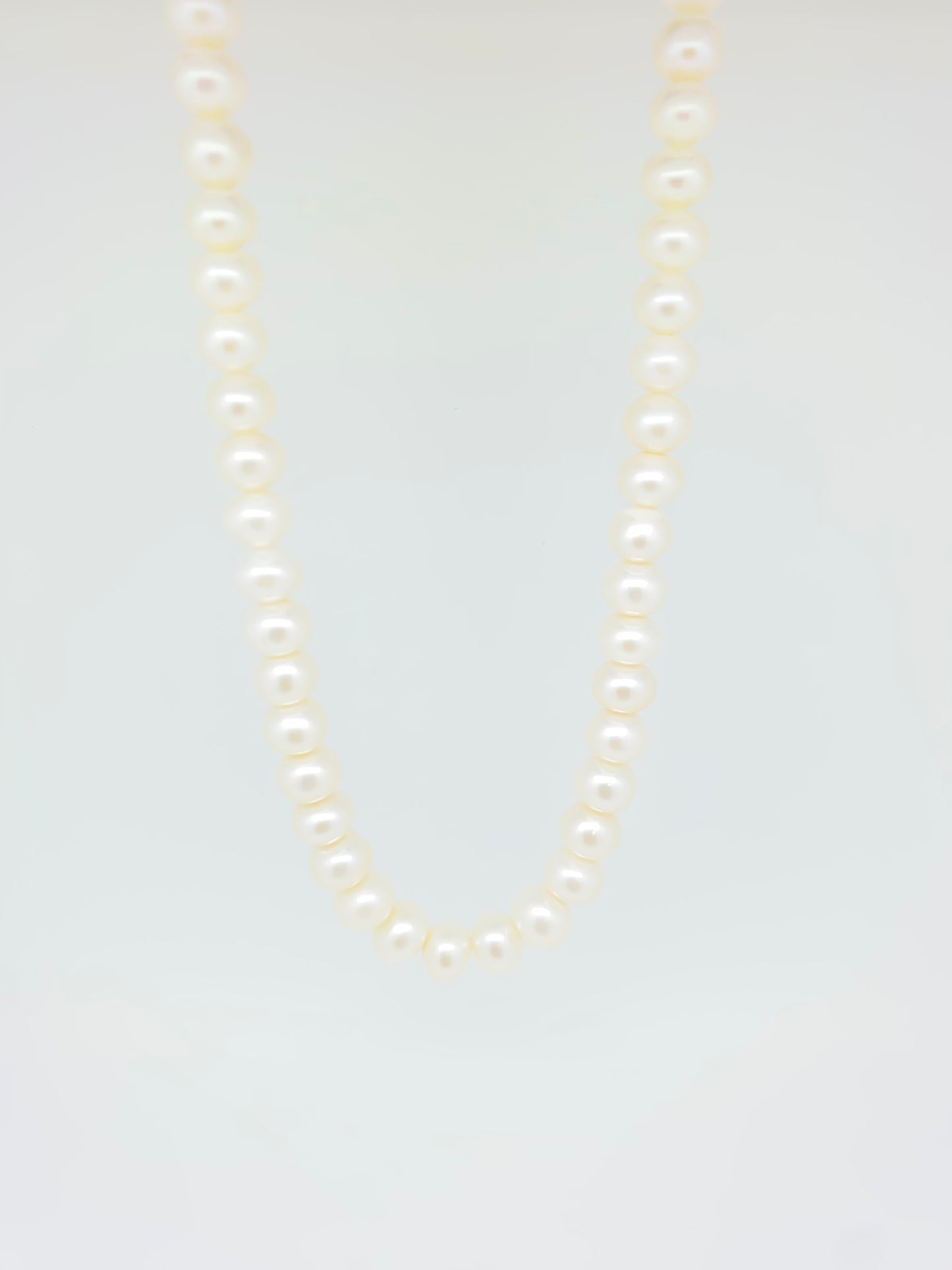Freshwater Pearl Necklace with Filigree Clasp