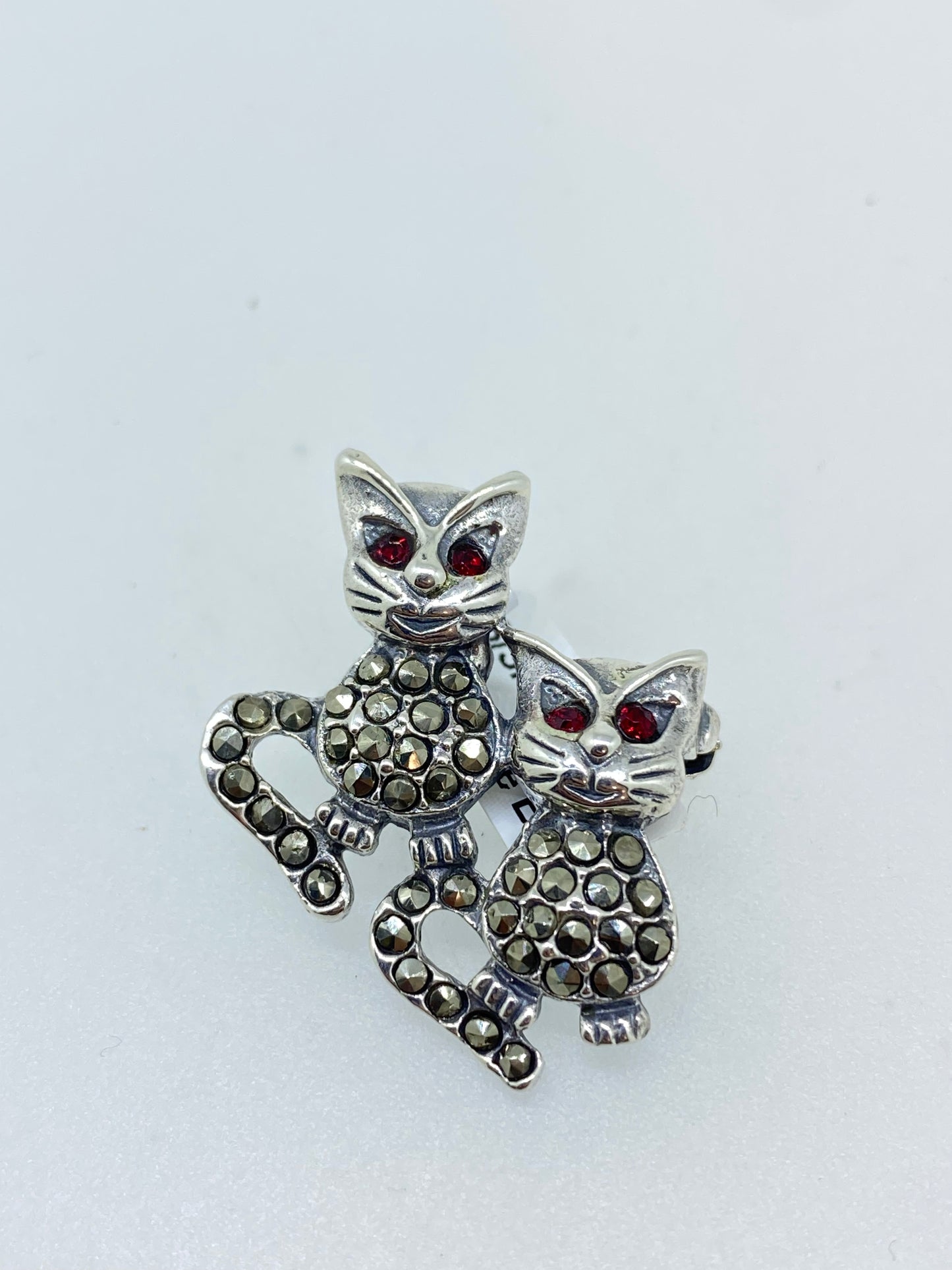 Two Cats marcasite brooch