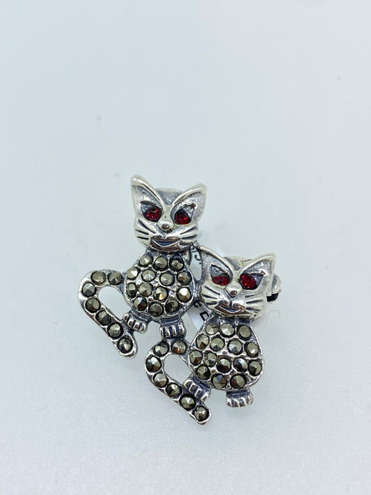 Two Cats marcasite brooch