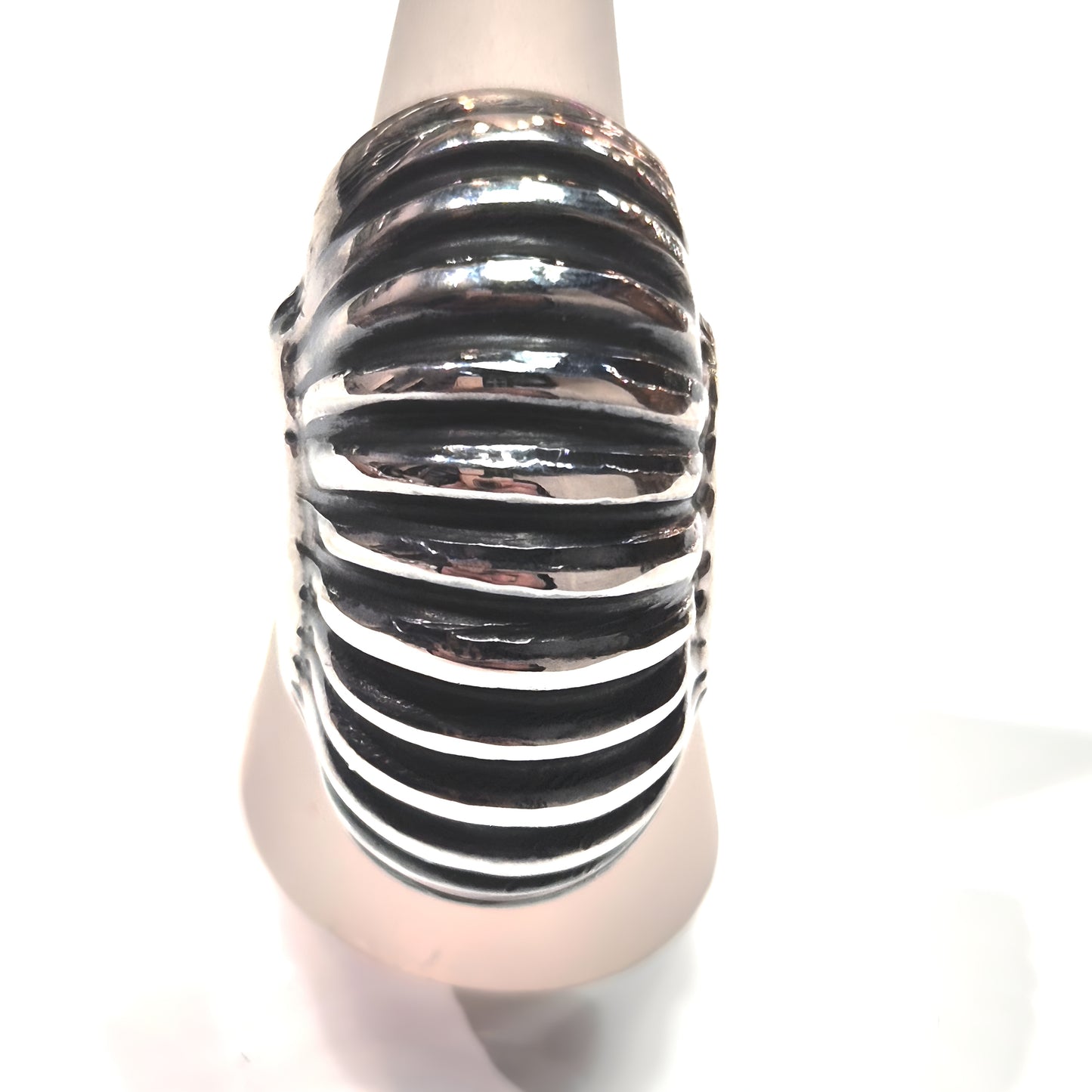 Oxidised Ribbed Ring