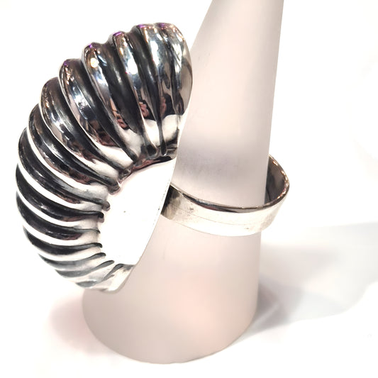 Oxidised Ribbed Ring