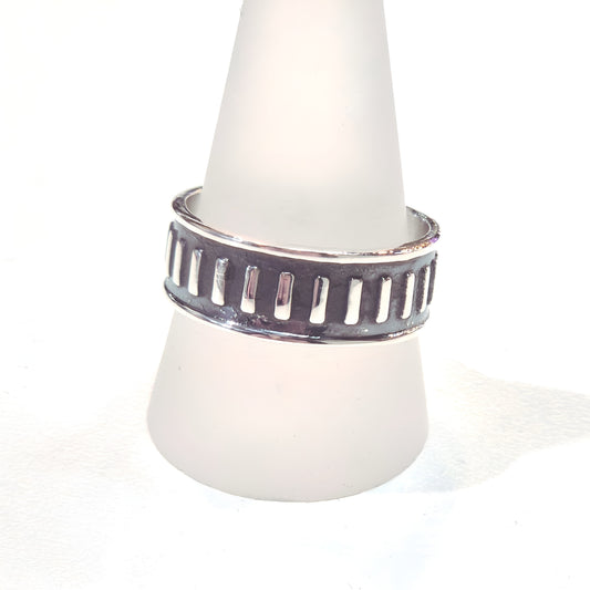 Textured Bar Pattern Sterling Silver Band