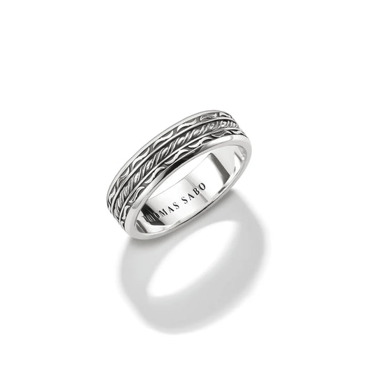 Band Ring With Twisted Centre Bar