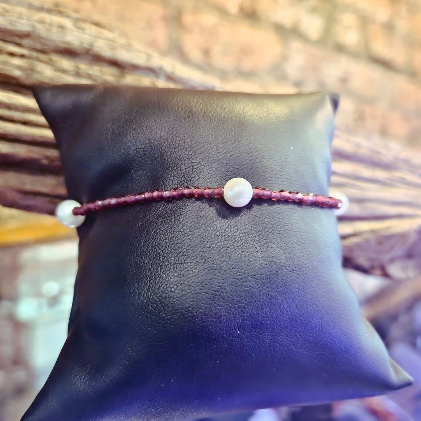 Garnet & Freshwater Pearl Bracelet