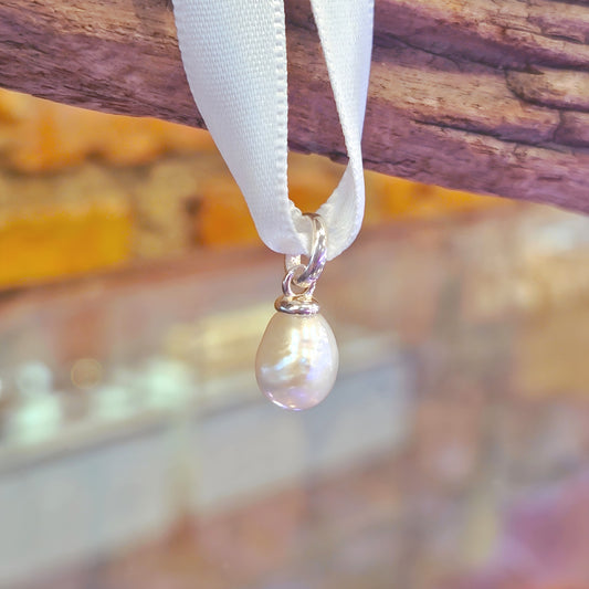 Connect Charm Freshwater Pearl