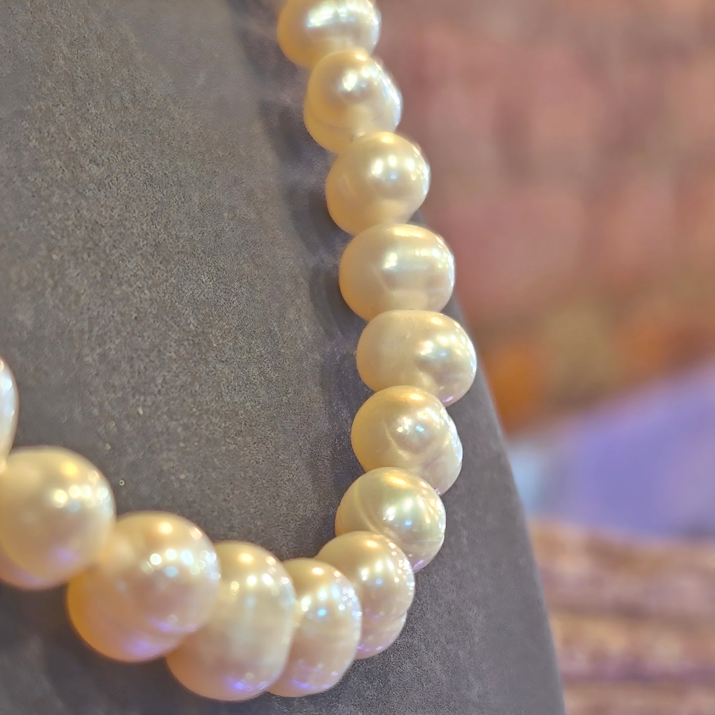 Freshwater Pearl Necklace with Magnetic Clasp