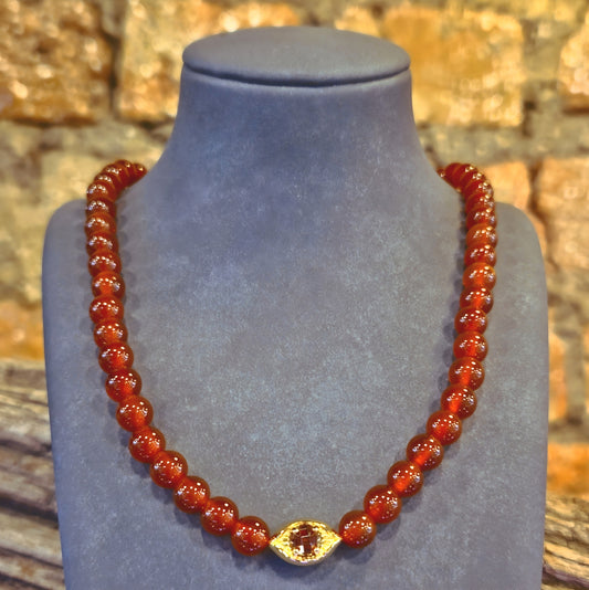 ELYNDRA NECKLACE WITH RED AGATE BEADS