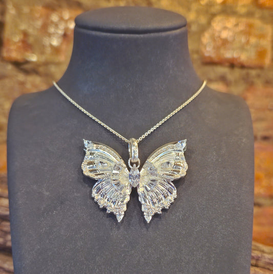 Butterfly Paradise Pendant In Silver