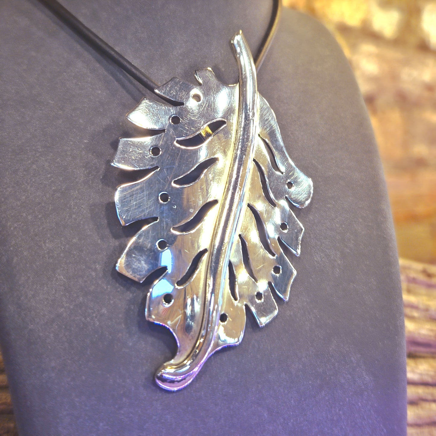 Monstera Pendant