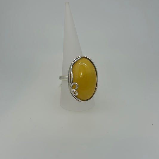 Flower wire bezel yellow amber ring
